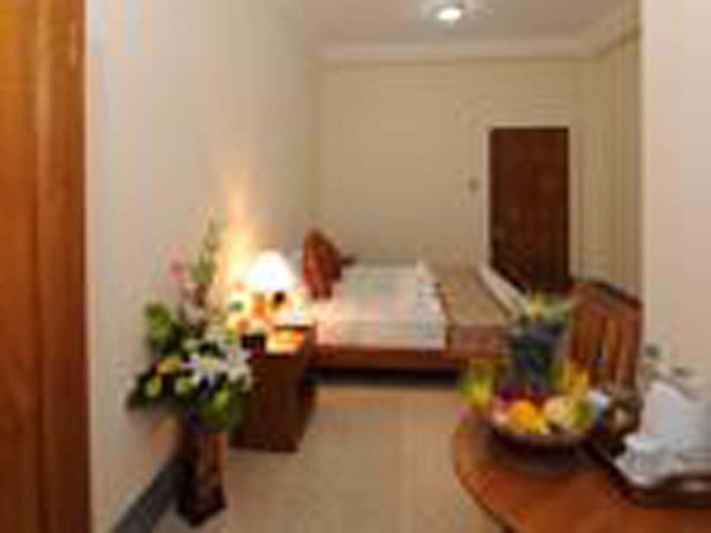 The Golden Lake Hotel Naypyidaw Екстериор снимка