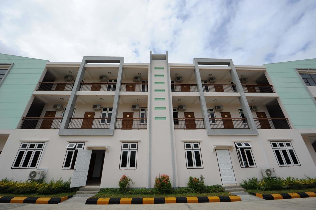 The Golden Lake Hotel Naypyidaw Екстериор снимка