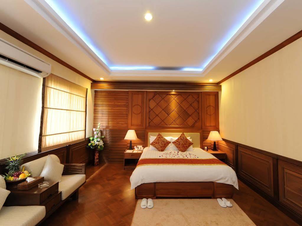 The Golden Lake Hotel Naypyidaw Екстериор снимка
